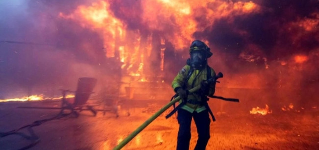 Apa Itu Angin Santa Ana yang Jadi Pemicu Kebakaran Los Angeles, Puluhan Ribu Jiwa Mengungsi